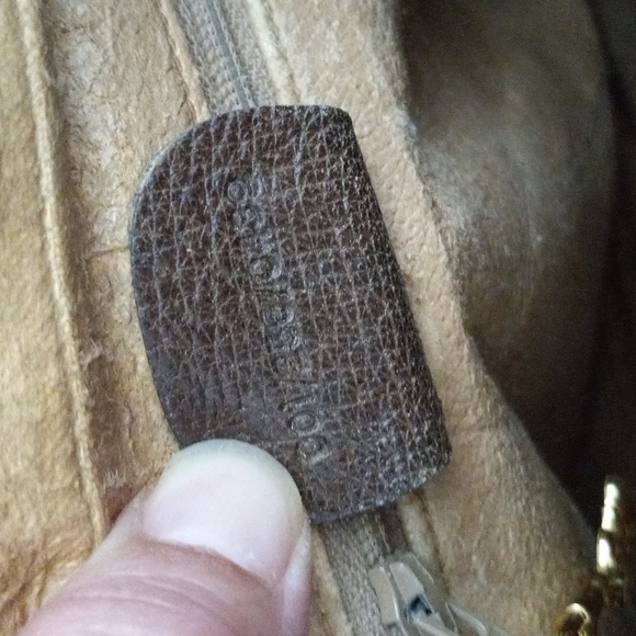 Authentic Vintage Gucci Interlocking GG Monogram Supreme Crossbody Bag - Picture 9 of 11